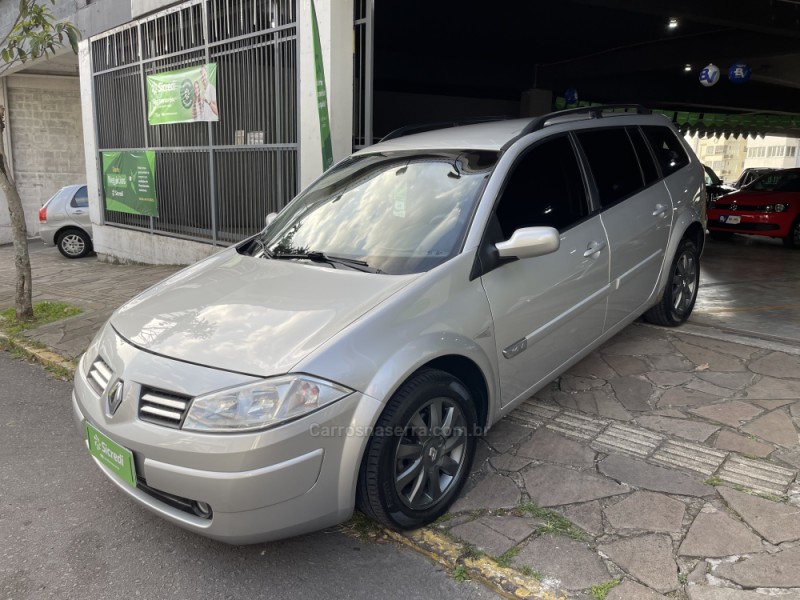 MÉGANE 1.6 DYNAMIQUE GRAND TOUR 16V FLEX 4P MANUAL