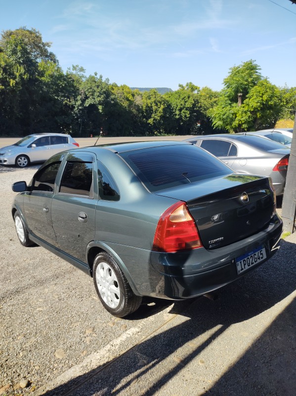 CORSA 1.4 MPFI MAXX SEDAN 8V FLEX 4P MANUAL - 2009 - VALE REAL