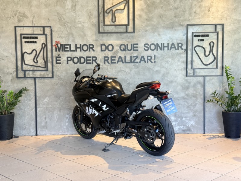 NINJA 300 ABS LIMITED EDITION - 2018 - CAXIAS DO SUL
