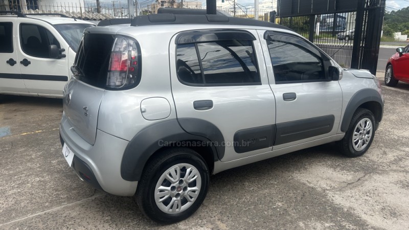 UNO 1.3 FIREFLY FLEX WAY 4P MANUAL - 2019 - GRAVATAí