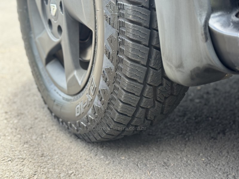 DUSTER 2.0 DYNAMIQUE 4X4 16V FLEX 4P MANUAL - 2014 - GRAMADO