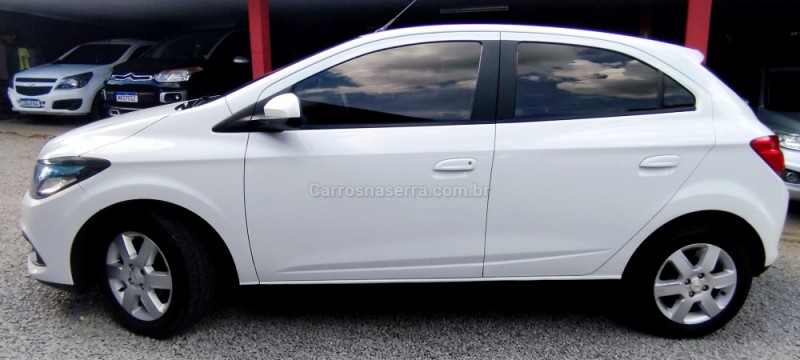 ONIX 1.4 MPFI LT 8V FLEX 4P MANUAL - 2013 - FARROUPILHA