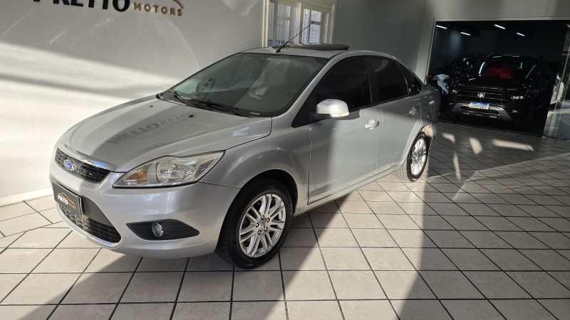 FOCUS 2.0 GHIA SEDAN 16V FLEX 4P MANUAL - 2009 - BENTO GONçALVES