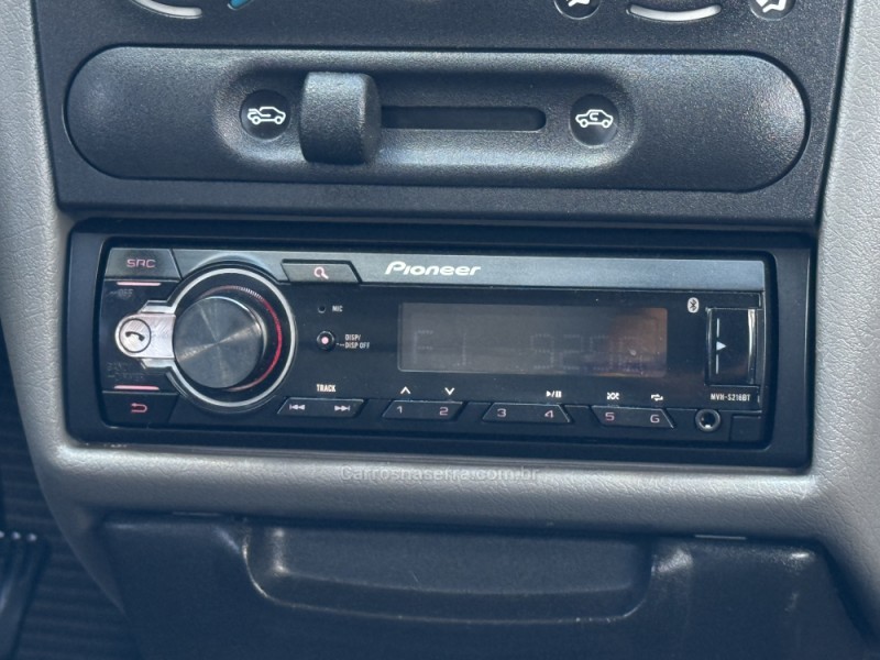 CLASSIC 1.0 MPFI LS 8V FLEX 4P MANUAL - 2011 - DOIS IRMãOS