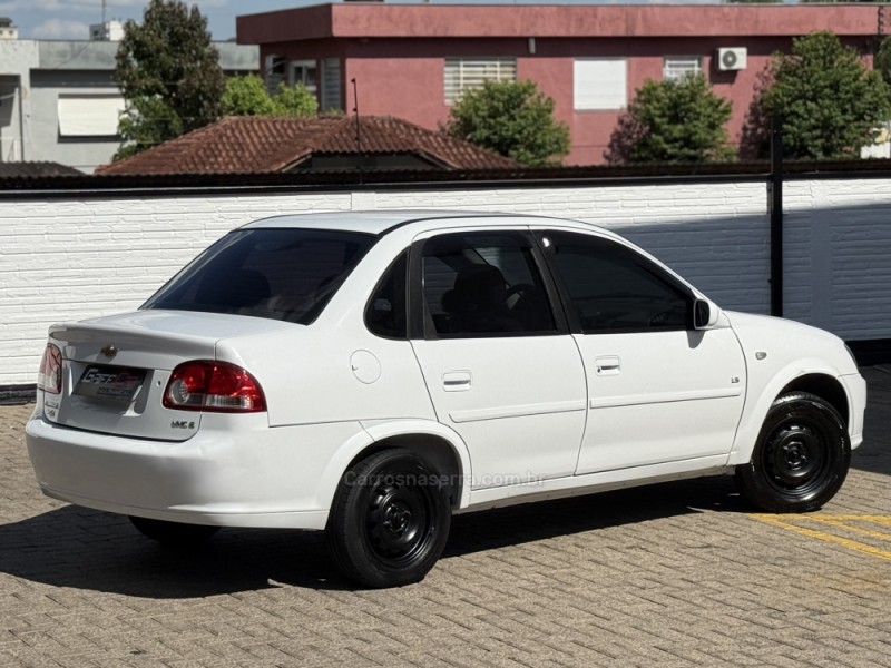 CLASSIC 1.0 MPFI LS 8V FLEX 4P MANUAL - 2011 - DOIS IRMãOS