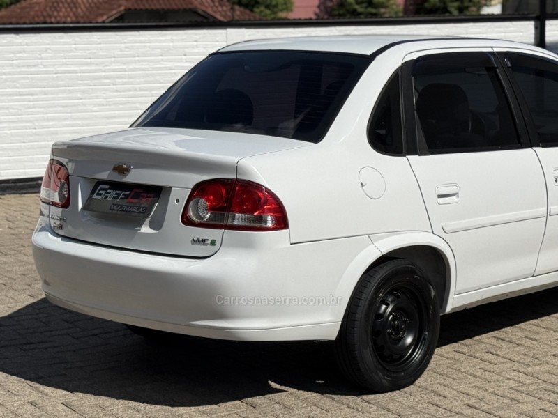 CLASSIC 1.0 MPFI LS 8V FLEX 4P MANUAL - 2011 - DOIS IRMãOS