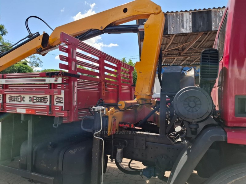 CARGO 2428 E T 3 EIXOS - 2006 - PORTãO