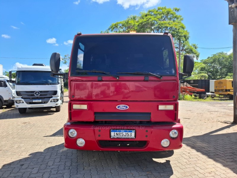 CARGO 2428 E T 3 EIXOS - 2006 - PORTãO