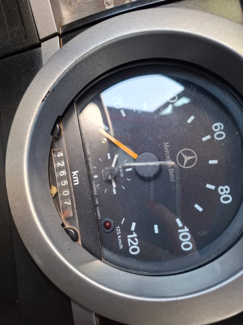 CARGO 2428 E T 3 EIXOS - 2006 - PORTãO