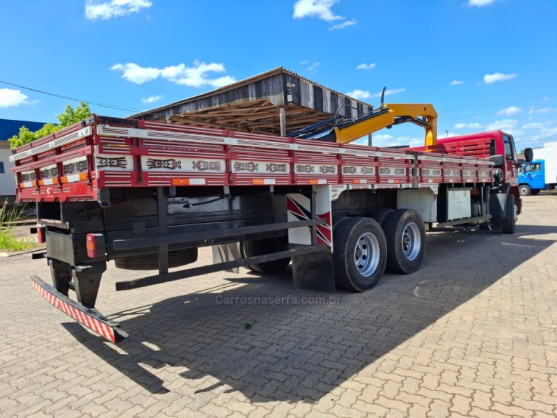 CARGO 2428 E T 3 EIXOS - 2006 - PORTãO