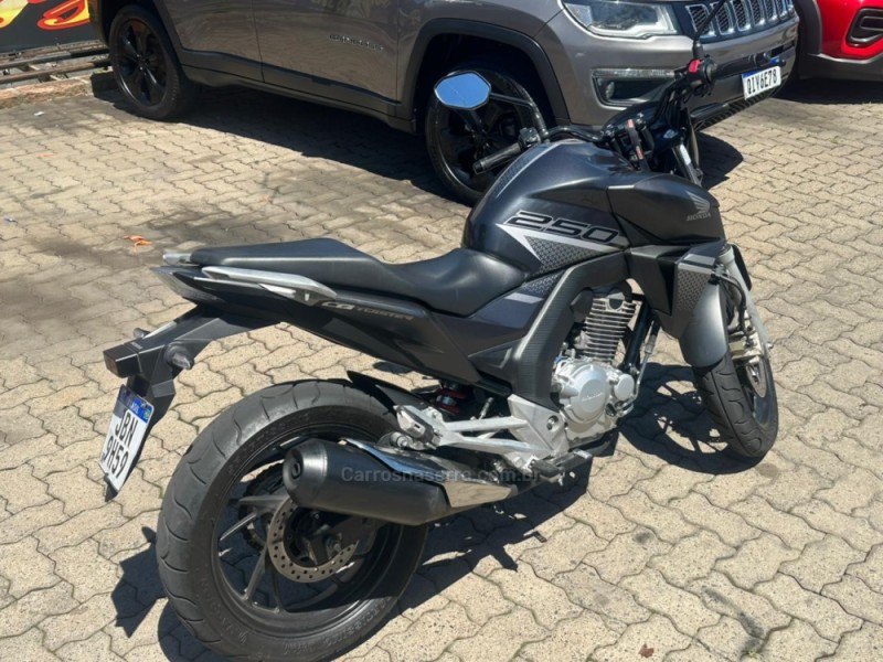 CB 250F TWISTER ABS - 2022 - CANELA