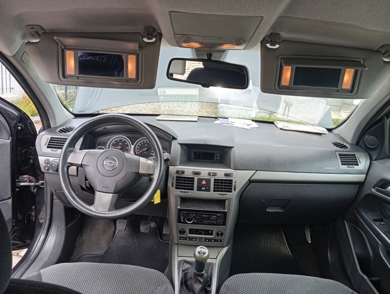 VECTRA 2.0 SFI GT HATCH 8V FLEX 4P MANUAL - 2008 - CAXIAS DO SUL