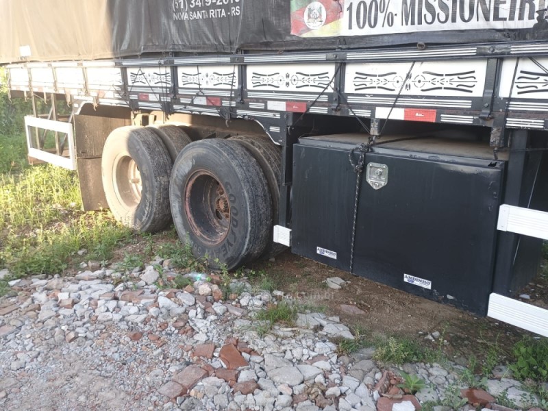 1113  - 1982 - PORTãO