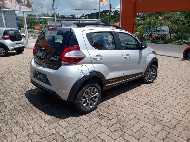 MOBI 1.0 TREKKING 8V FLEX 4P MANUAL - 2024 - CAXIAS DO SUL
