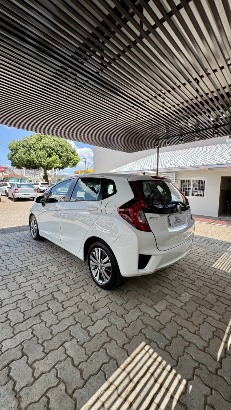 FIT 1.5 EX 16V FLEX 4P AUTOMÁTICO - 2015 - LAJEADO
