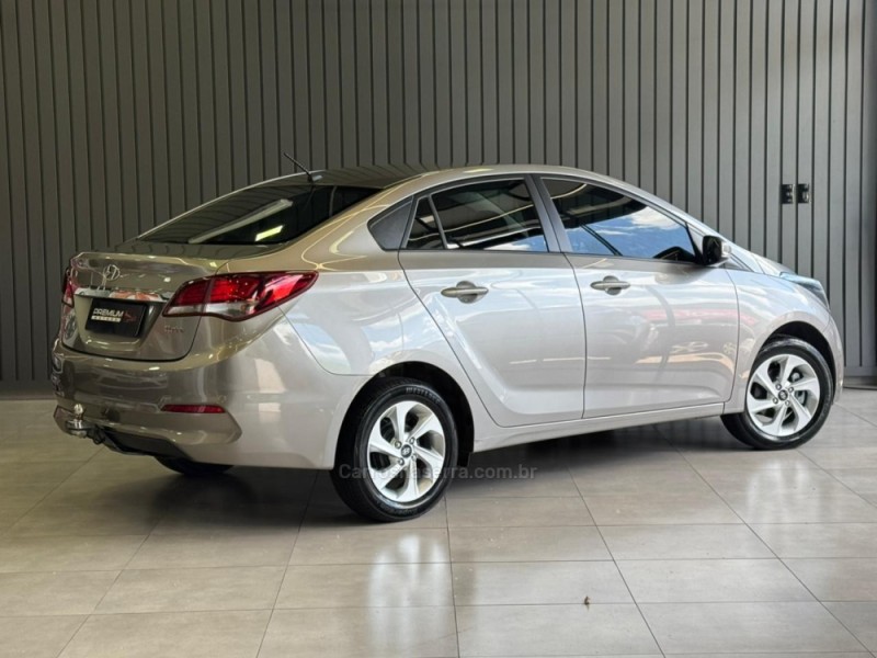 HB20S 1.0 COMFORT STYLE 12V TURBO FLEX 4P MANUAL - 2017 - DOIS IRMãOS