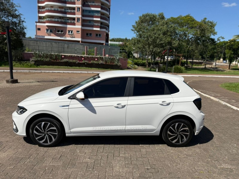 POLO 1.0	200 TSI HIGHLINE AUTOMÁTICO  - 2024 - BROCHIER