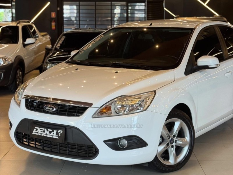 FOCUS 1.6 SE 16V FLEX 4P MANUAL - 2013 - NOVO HAMBURGO