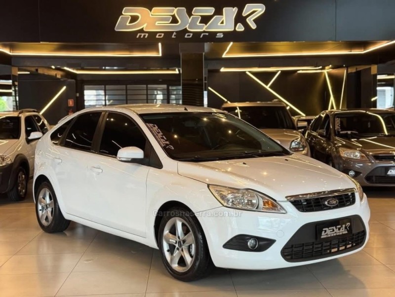 FOCUS 1.6 SE 16V FLEX 4P MANUAL - 2013 - NOVO HAMBURGO