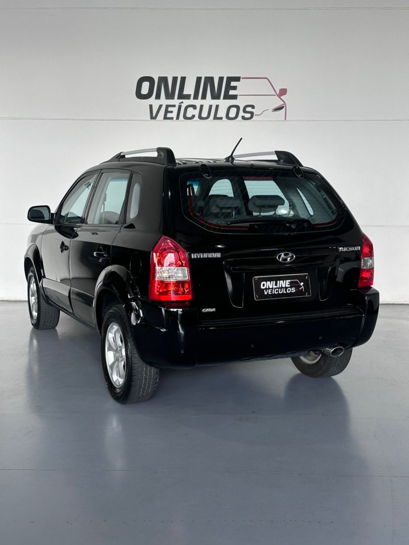 TUCSON 2.0 GL 2WD 16V GASOLINA 4P MANUAL - 2010 - FARROUPILHA