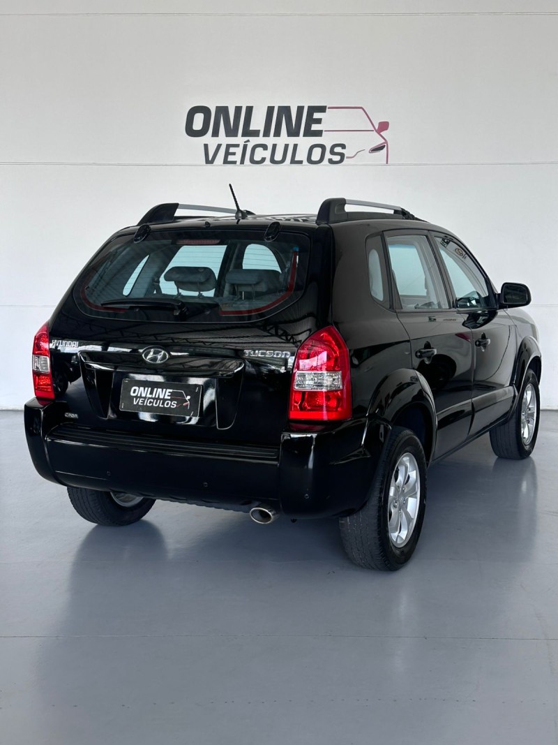 TUCSON 2.0 GL 2WD 16V GASOLINA 4P MANUAL - 2010 - FARROUPILHA