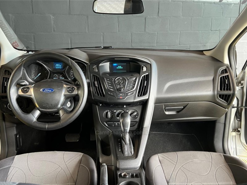FOCUS 1.6 S HATCH 16V FLEX 4P AUTOMÁTICO - 2014 - CAXIAS DO SUL