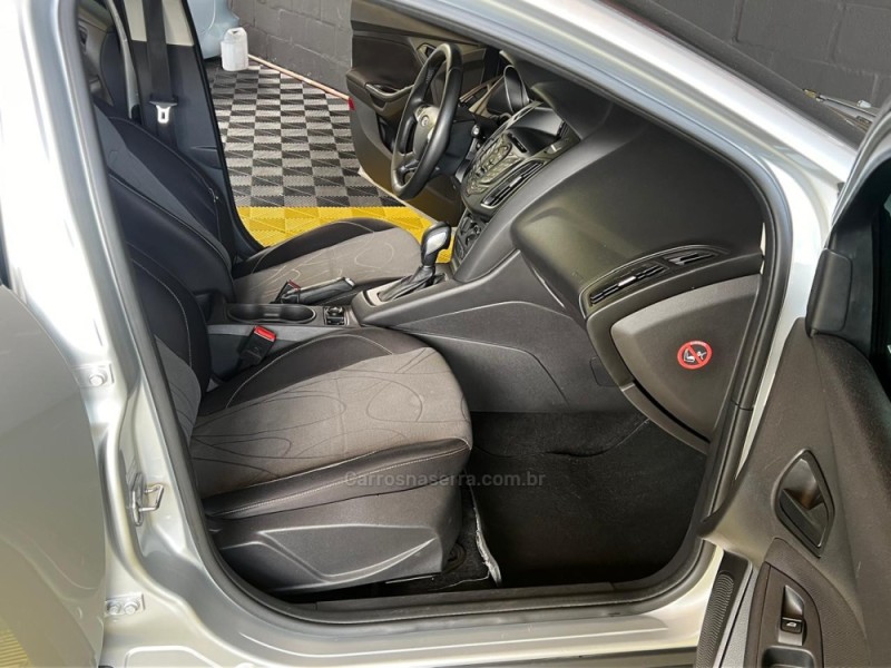 FOCUS 1.6 S HATCH 16V FLEX 4P AUTOMÁTICO - 2014 - CAXIAS DO SUL