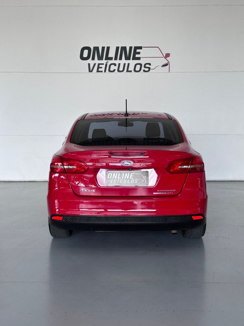 FOCUS 2.0 TITANIUM PLUS 16V FLEX 4P AUTOMÁTICO - 2016 - FARROUPILHA