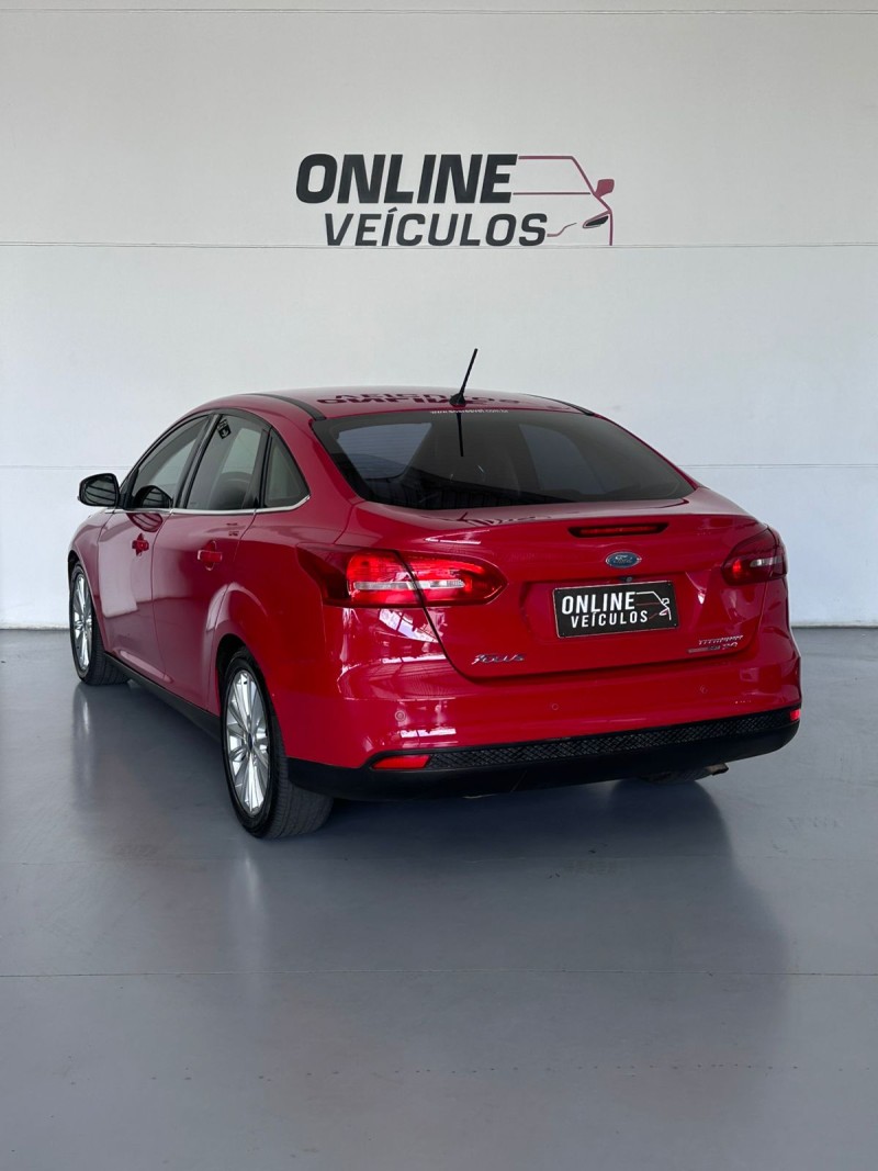 FOCUS 2.0 TITANIUM PLUS 16V FLEX 4P AUTOMÁTICO - 2016 - FARROUPILHA