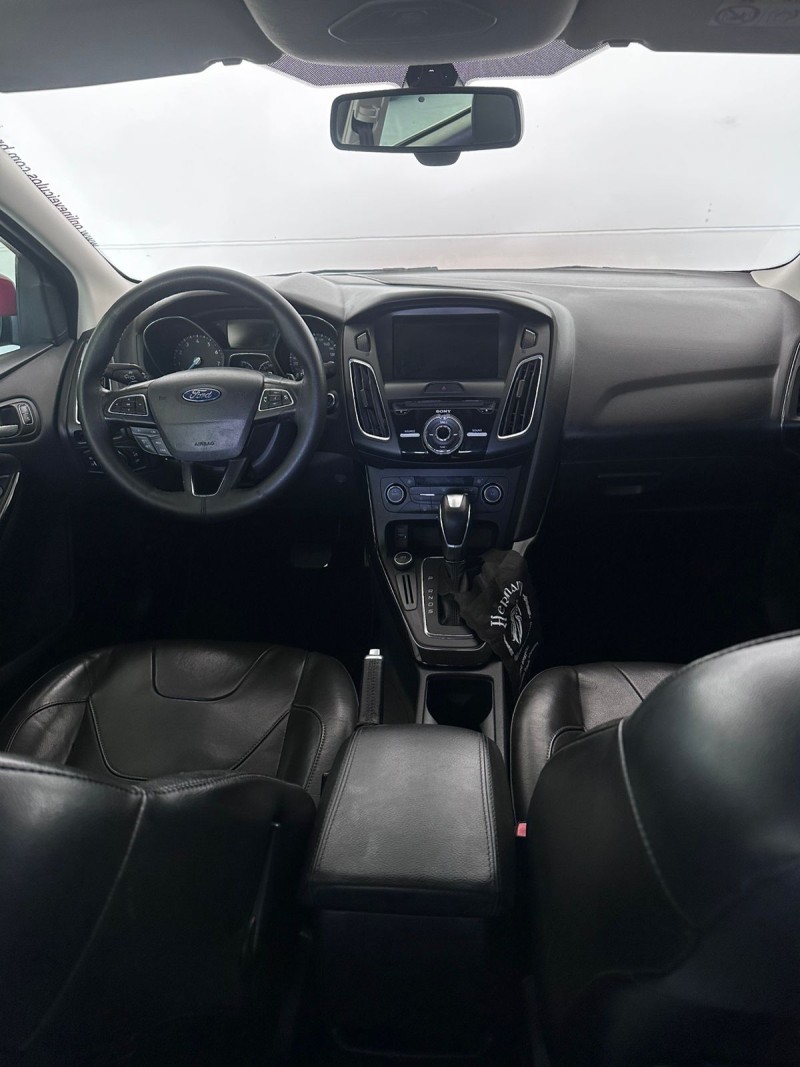 FOCUS 2.0 TITANIUM PLUS 16V FLEX 4P AUTOMÁTICO - 2016 - FARROUPILHA