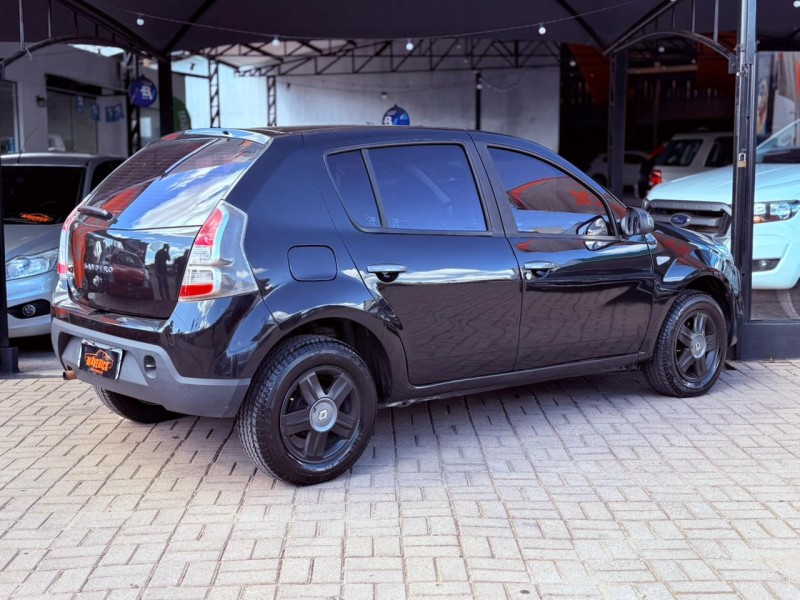 SANDERO 1.0 EXPRESSION 16V FLEX 4P MANUAL - 2014 - LAGOA VERMELHA