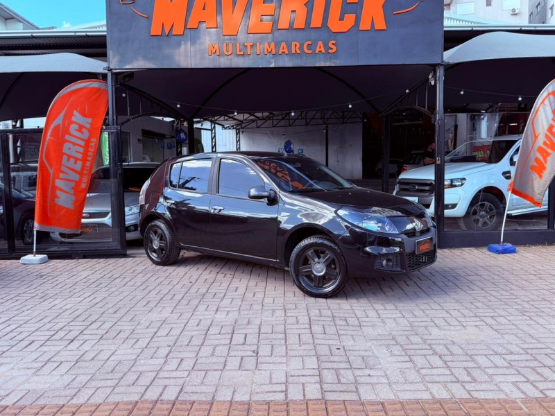 SANDERO 1.0 EXPRESSION 16V FLEX 4P MANUAL - 2014 - LAGOA VERMELHA