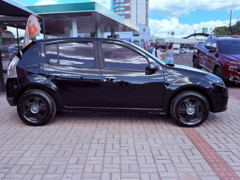 SANDERO 1.0 EXPRESSION 16V FLEX 4P MANUAL - 2014 - LAGOA VERMELHA