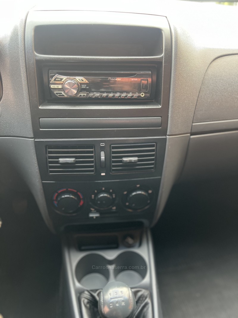 SIENA 1.0 MPI EL CELEBRATION 8V FLEX 4P MANUAL - 2012 - CAXIAS DO SUL