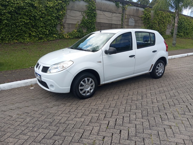 sandero 1.0 authentique plus 16v flex 4p manual 2011 caxias do sul