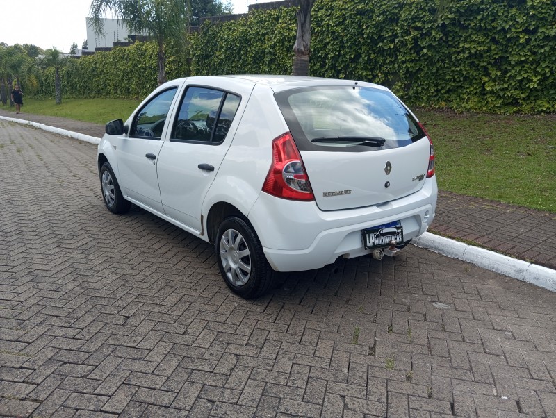 SANDERO 1.0 AUTHENTIQUE PLUS 16V FLEX 4P MANUAL - 2011 - CAXIAS DO SUL