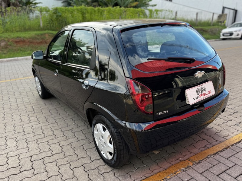 CELTA 1.0 MPFI LT 8V FLEX 4P MANUAL - 2012 - FELIZ