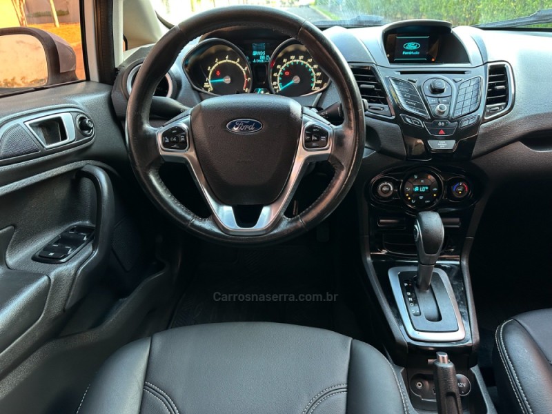 FIESTA 1.6 TITANIUM SEDAN 16V FLEX 4P AUTOMÁTICO - 2015 - SãO LEOPOLDO