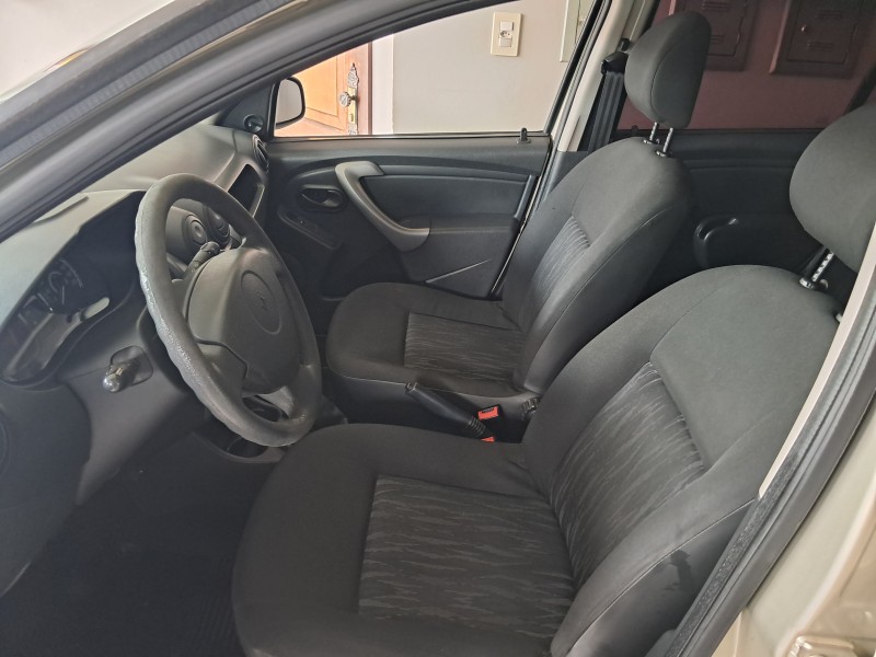 SANDERO 1.0 AUTHENTIQUE 16V FLEX 4P MANUAL - 2012 - FLORES DA CUNHA