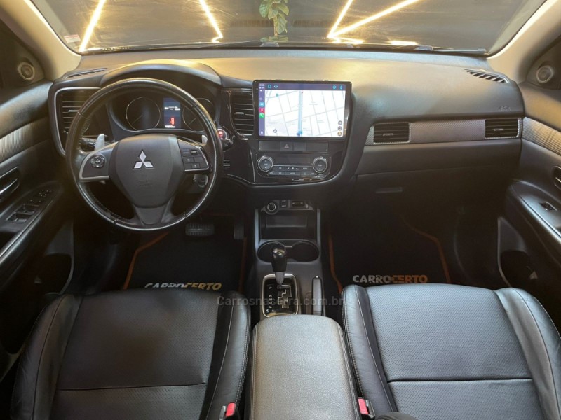 OUTLANDER 3.0 GT 4X4 V6 24V GASOLINA 4P AUTOMÁTICO - 2014 - NOVO HAMBURGO