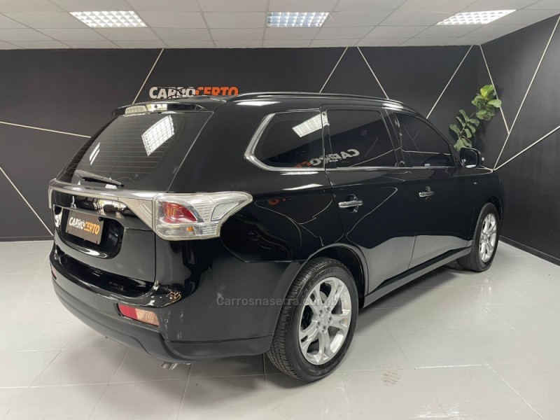 OUTLANDER 3.0 GT 4X4 V6 24V GASOLINA 4P AUTOMÁTICO - 2014 - NOVO HAMBURGO