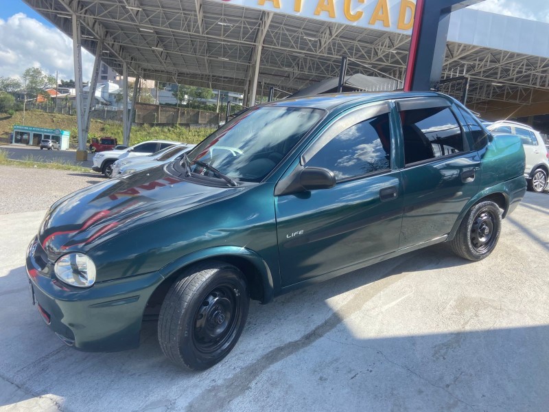 CORSA 1.6 MPFI CLASSIC SEDAN 8V GASOLINA 4P MANUAL - 2005 - CAXIAS DO SUL