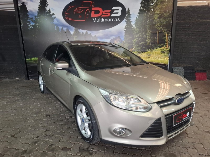 FOCUS 2.0 SE PLUS 16V FLEX 4P AUTOMÁTICO - 2015 - CAXIAS DO SUL