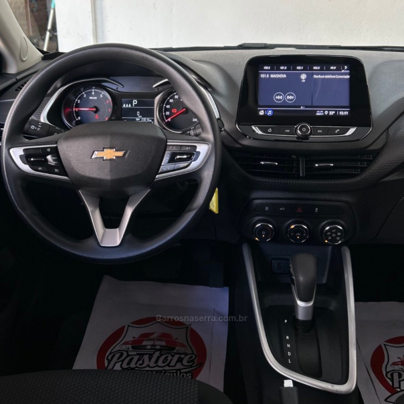 ONIX 1.0	LT PLUS 8V TURBO FLEX 4P AUTOMÁTICO - 2023 - VACARIA