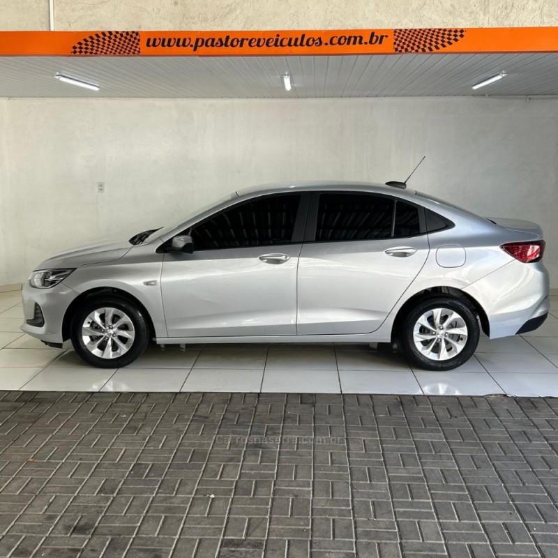 ONIX 1.0	LT PLUS 8V TURBO FLEX 4P AUTOMÁTICO - 2023 - VACARIA