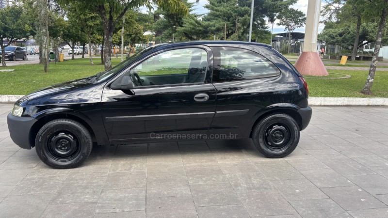 CELTA 1.0 MPFI 8V GASOLINA 2P MANUAL - 2001 - BENTO GONçALVES