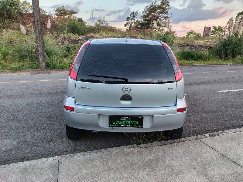 CORSA 1.0 MPFI JOY 8V GASOLINA 4P MANUAL - 2005 - CAXIAS DO SUL