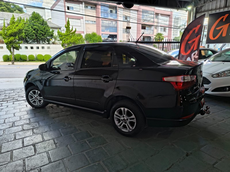 GRAND SIENA 1.4 MPI ATTRACTIVE 8V FLEX 4P MANUAL - 2013 - CAXIAS DO SUL