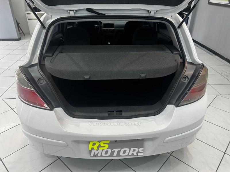 VECTRA 2.0 MPFI GT HATCH 8V FLEX 4P MANUAL - 2009 - CAXIAS DO SUL