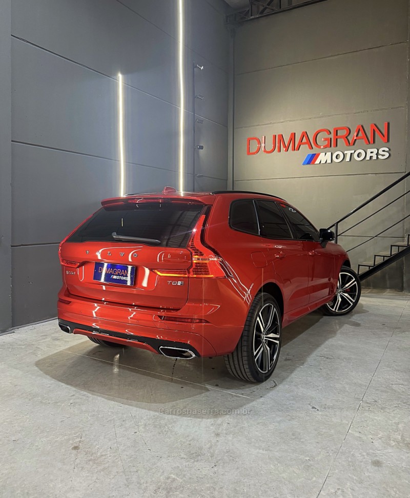 XC60 2.0 T8 R DESIGN HYBRID GASOLINA 4P AUTOMÁTICO - 2020 - PASSO FUNDO
